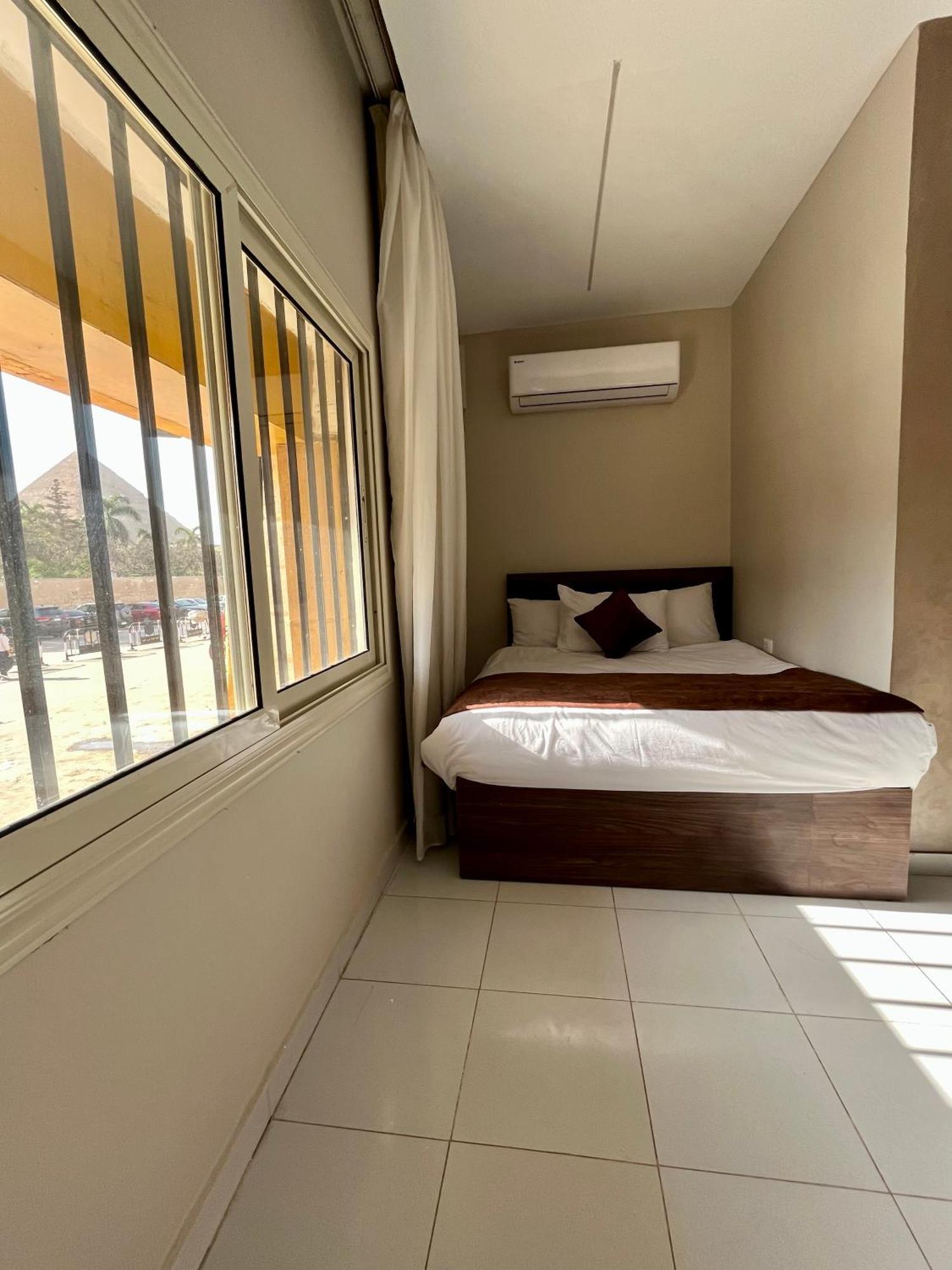 Shadow Pyramids Suites And Jacuzzi Kafrat al Jabal Ngoại thất bức ảnh