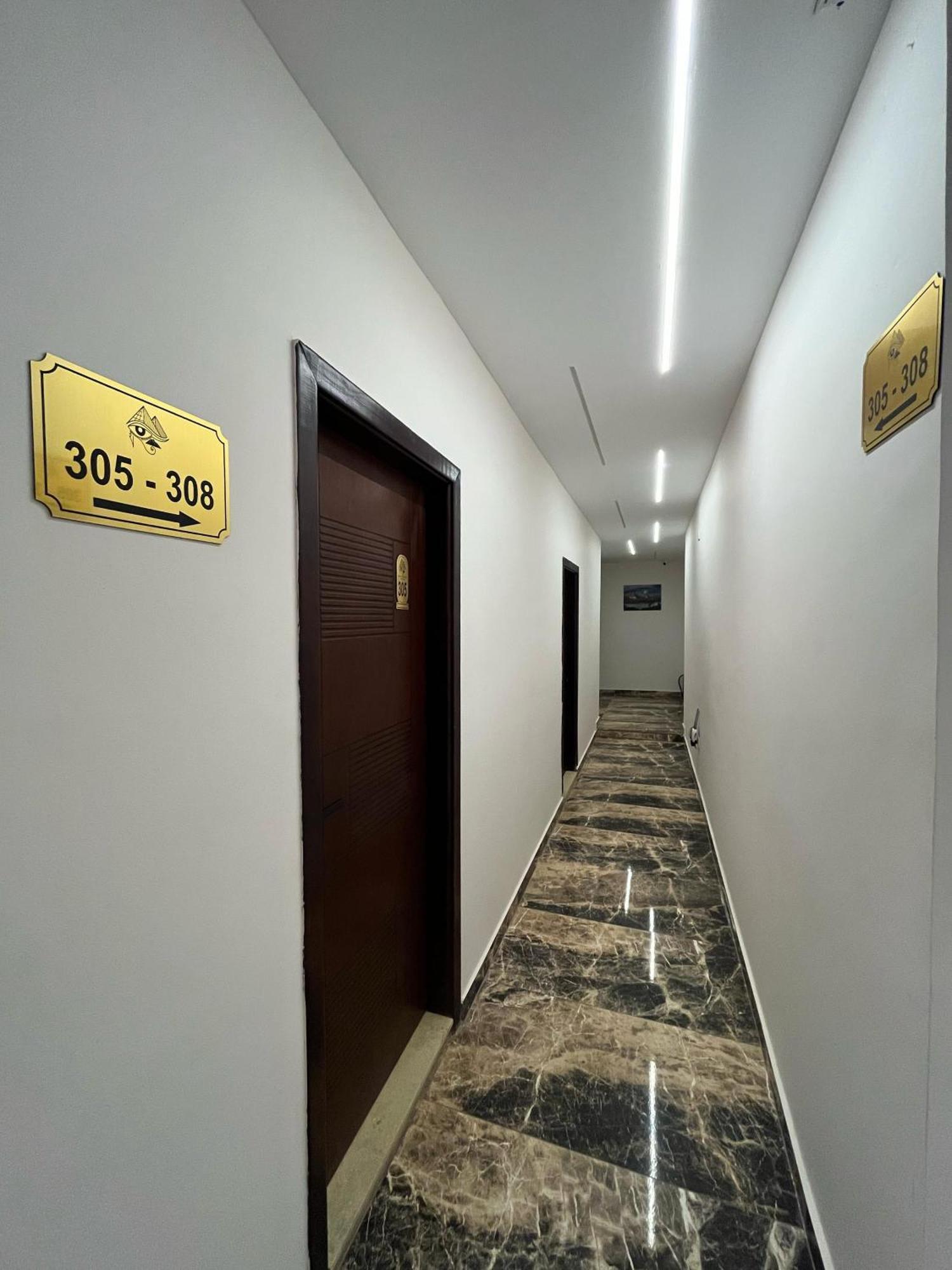 Shadow Pyramids Suites And Jacuzzi Kafrat al Jabal Ngoại thất bức ảnh